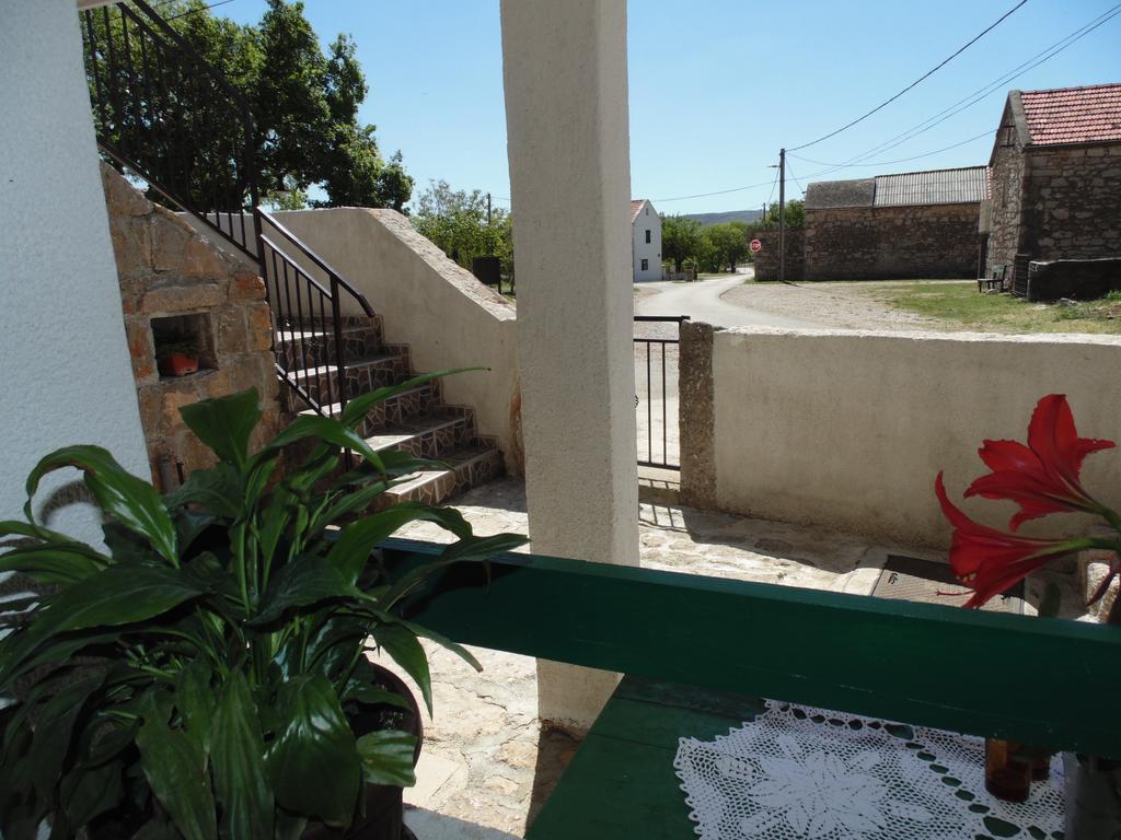 Holiday Home Paklenica 스타리그라드 파클레니차 외부 사진