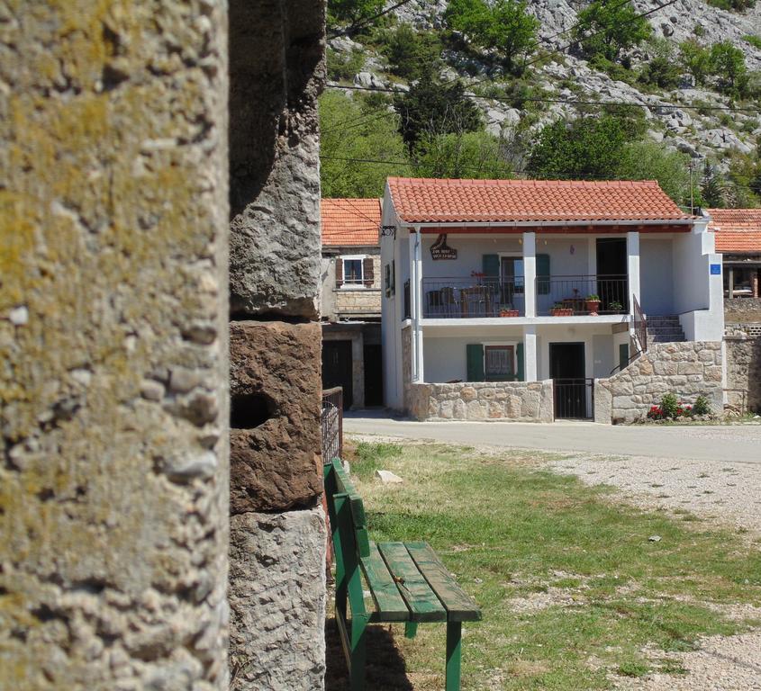 Holiday Home Paklenica 스타리그라드 파클레니차 외부 사진