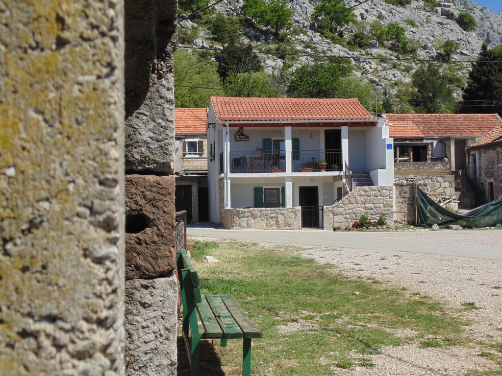 Holiday Home Paklenica 스타리그라드 파클레니차 외부 사진