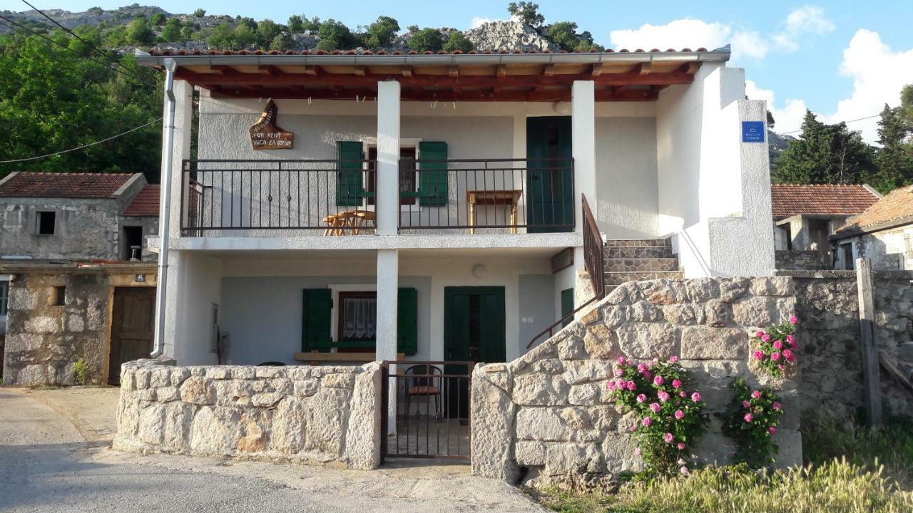 Holiday Home Paklenica 스타리그라드 파클레니차 외부 사진